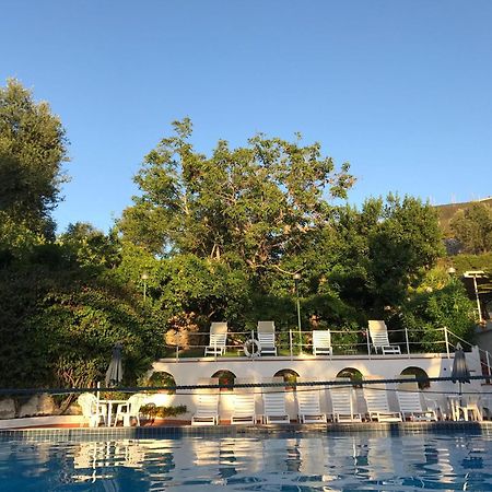Loris House Villa มัสซาลูเบรนเซ ภายนอก รูปภาพ